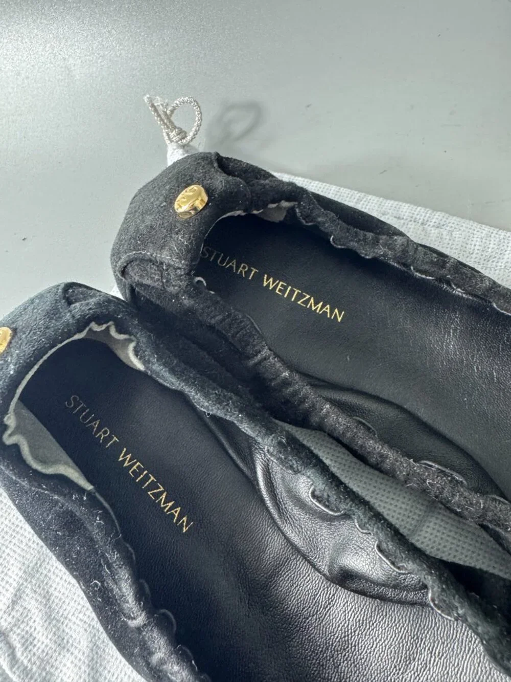 Stuart Weitzman Gabby Scrunch Black Suede Leather Ballet Flats Women's Size 7.5